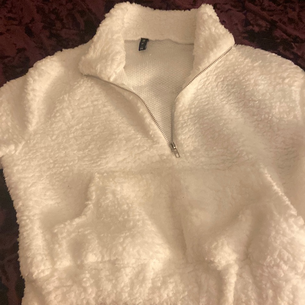Zaful white cropped hoodie, size S